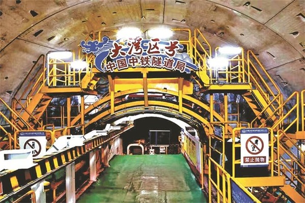 深江铁路隧道全速盾构掘进