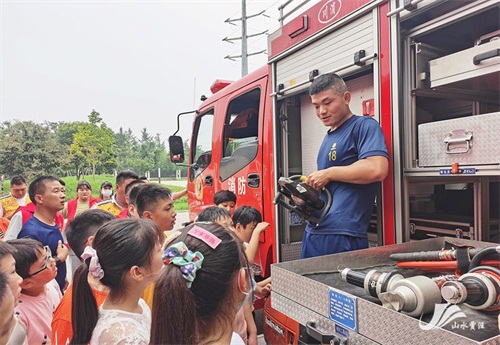 徐州工业园区岗子社区开展“防风险 助成长”青少年消防安全教育活动